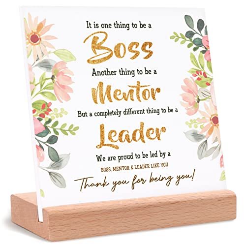 You are currently viewing 10 Best Gifts for Your Woman Boss, Expert Reviewed for 2025