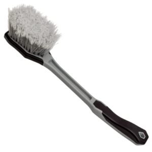 Read more about the article 7 best car wash wheel brush models tested in 2025
